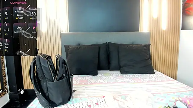 EvaaLovia1 online show from February 18, 1:18 pm