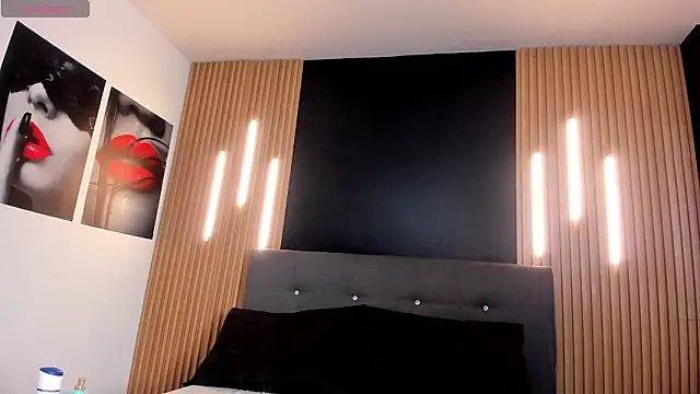 EvaaLovia1 online show from March 7, 1:30 pm