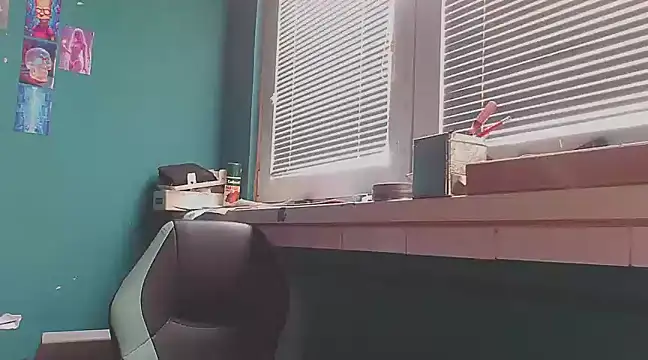 Snapshot of YouWantMe666 chatting on February 15, 12:33 pm YouWantMe666 online show from February 15, 12:33 pm