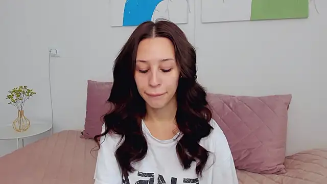 SelenaRousey online show from February 26, 7:40 am