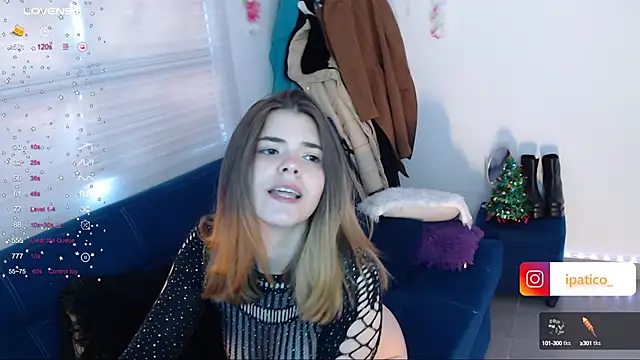 Alex Camille online show from December 11, 4:31 pm