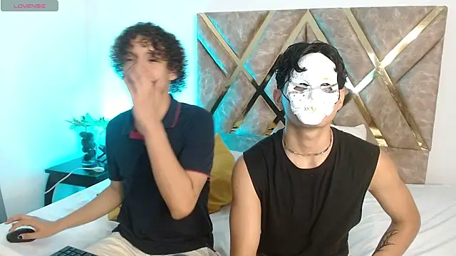 Snapshot of nickolas_moon chatting on March 8, 1:28 am nickolas moon online show from March 8, 1:28 am