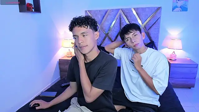 Snapshot of nickolas_moon chatting on September 27, 9:31 pm nickolas moon online show from September 27, 9:31 pm