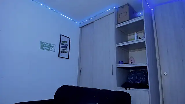 Snapshot of _diegsz_ chatting on February 6, 5:40 pm diegsz online show from February 6, 5:40 pm