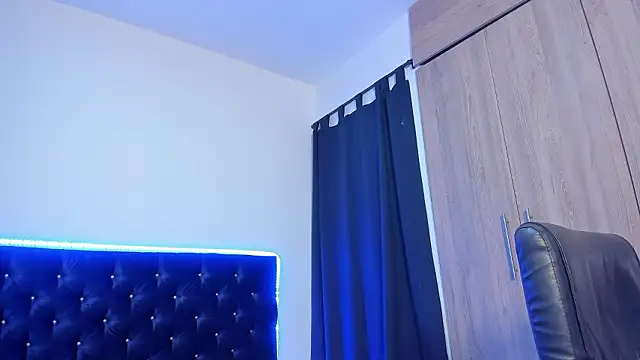 Snapshot of _diegsz_ chatting on March 29, 12:05 pm diegsz online show from March 29, 12:05 pm