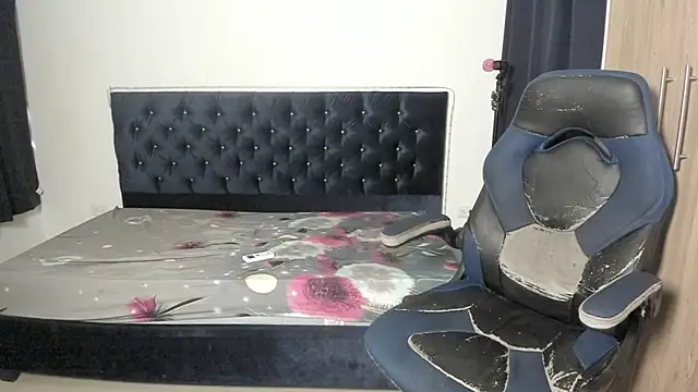 Snapshot of _diegsz_ chatting on April 10, 1:27 pm diegsz online show from April 10, 1:27 pm