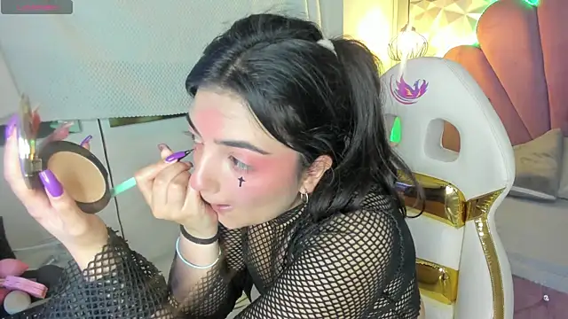 meraki fraise online show from February 6, 7:07 pm