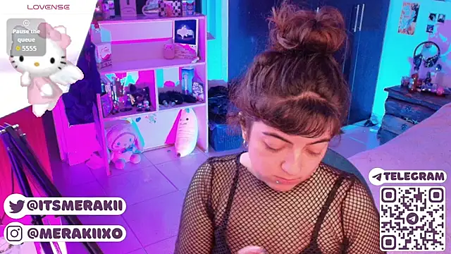 Snapshot of meraki_fraise chatting on May 10, 6:24 pm meraki fraise online show from May 10, 6:24 pm