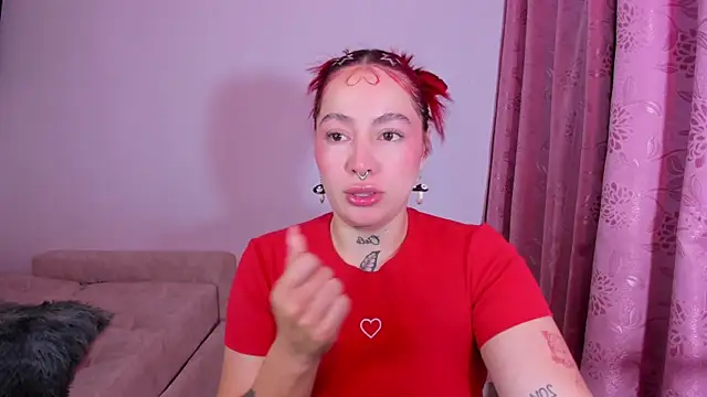 Snapshot of annika_taylor chatting on September 30, 12:59 am annika taylor online show from September 30, 12:59 am