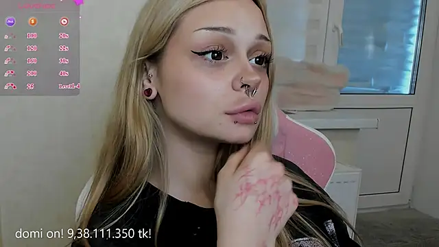 Snapshot of shy_melony chatting on July 6, 10:34 am shy melony online show from July 6, 10:34 am