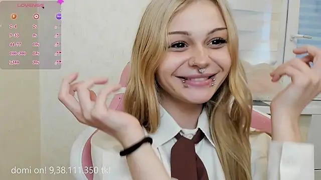 Snapshot of shy_melony chatting on July 20, 11:23 am shy melony online show from July 20, 11:23 am