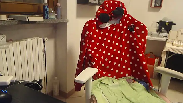 Snapshot of valerysexy chatting on November 2, 10:45 pm valerysexy online show from November 2, 10:45 pm