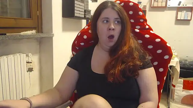 Snapshot of valerysexy chatting on November 10, 9:36 pm valerysexy online show from November 10, 9:36 pm