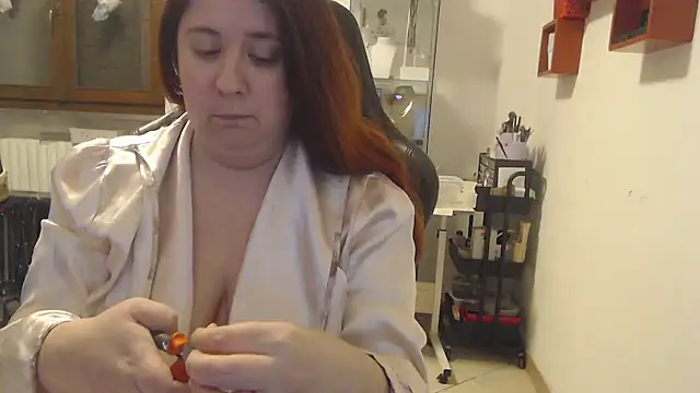 Snapshot of valerysexy chatting on November 17, 9:31 pm valerysexy online show from November 17, 9:31 pm