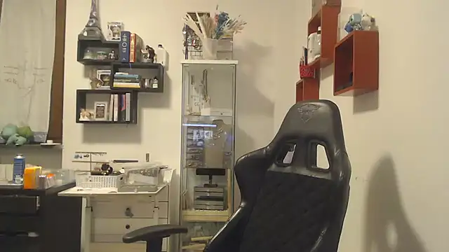 Snapshot of valerysexy chatting on November 27, 10:56 pm valerysexy online show from November 27, 10:56 pm