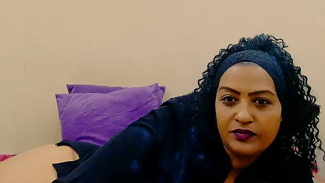 Snapshot of daddyzgal chatting on July 9, 8:02 pm daddyzgal online show from July 9, 8:02 pm