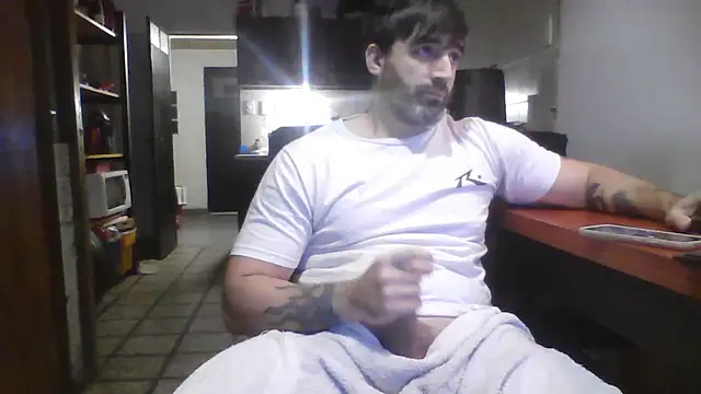 ozzypsico13 online show from June 2, 11:40 pm