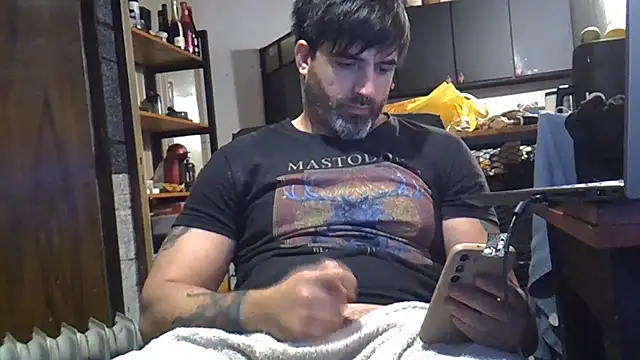 Snapshot of ozzypsico13 chatting on July 7, 9:30 pm ozzypsico13 online show from July 7, 9:30 pm