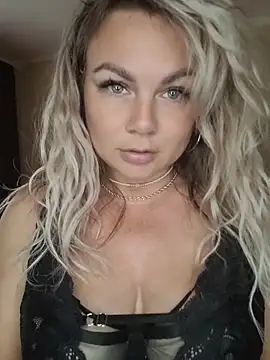 candy queeen online show from June 29, 5:46 am