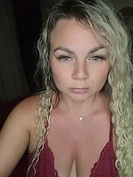 candy queeen online show from July 30, 11:04 pm