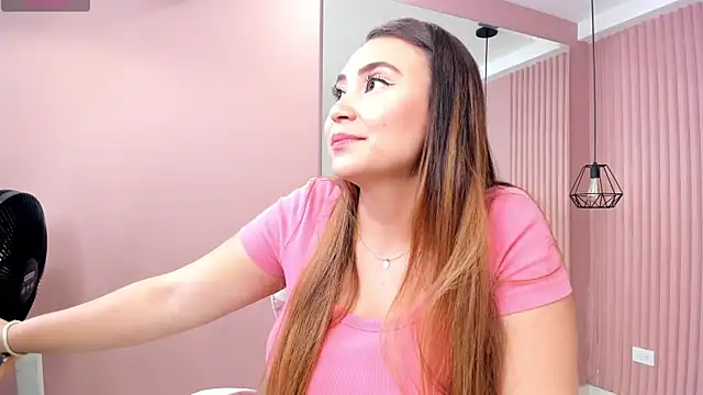 Snapshot of dulce_santamaria chatting on December 2, 9:39 pm dulce santamaria online show from December 2, 9:39 pm