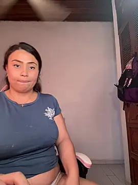 Snapshot of dulce_santamaria chatting on March 8, 8:57 pm dulce santamaria online show from March 8, 8:57 pm