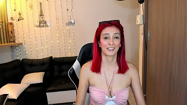 Ruby Your Milf online show from April 4, 9:34 pm