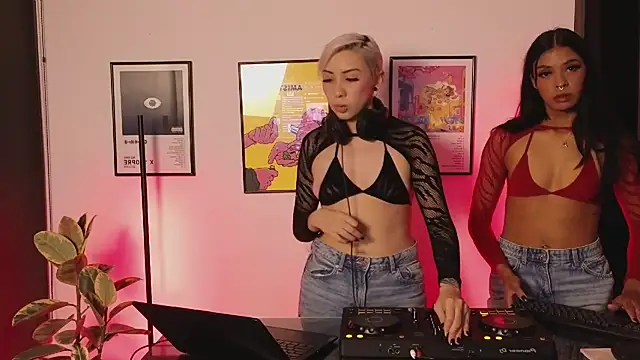 jane hart  online show from March 22, 12:47 am