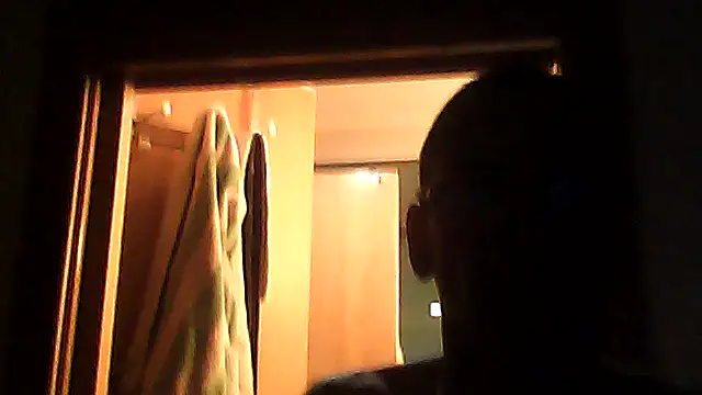 Snapshot of Heterointhong22 chatting on March 2, 5:30 am Heterointhong22 online show from March 2, 5:30 am