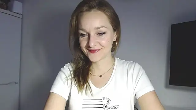 AliciaDesire online show from March 3, 6:41 am