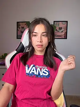 Snapshot of Adriennesexxx chatting on February 7, 10:35 pm Adriennesexxx online show from February 7, 10:35 pm