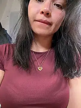 Snapshot of Adriennesexxx chatting on February 24, 6:28 pm Adriennesexxx online show from February 24, 6:28 pm