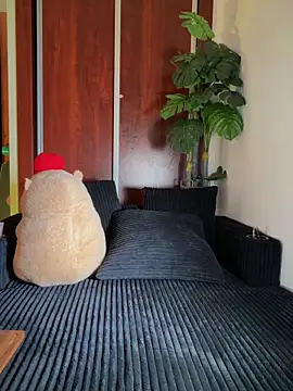 Adriennesexxx online show from April 17, 11:08 pm