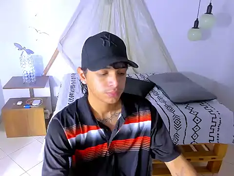 Snapshot of Brand_habes chatting on September 10, 1:11 pm Brand habes online show from September 10, 1:11 pm