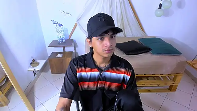 Snapshot of Brand_habes chatting on September 26, 8:46 pm Brand habes online show from September 26, 8:46 pm