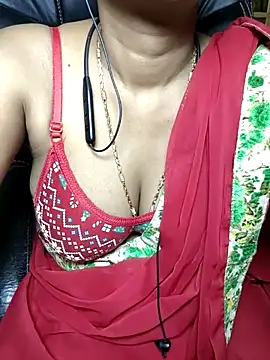 Snapshot of Anjali_cute-Pondati chatting on June 13, 11:57 pm Anjali cute-Pondati online show from June 13, 11:57 pm