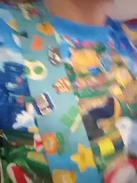 Lunababymylove online show from April 9, 10:15 pm