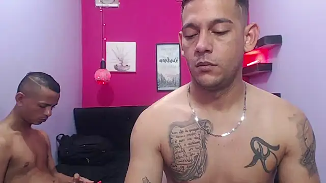 hugecocks hot online show from April 28, 6:46 pm