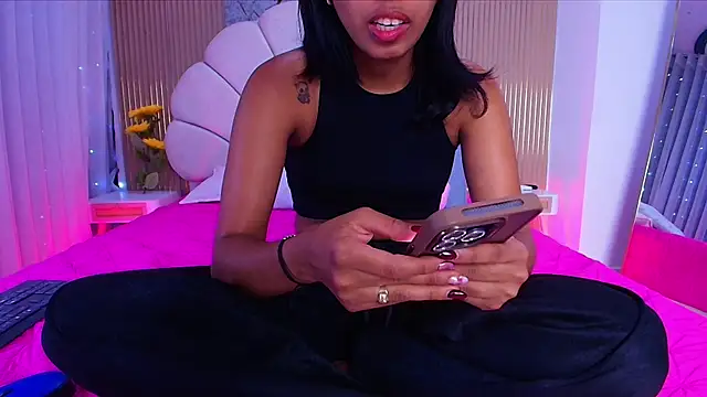 Snapshot of nata_luna chatting on April 28, 7:19 pm nata luna online show from April 28, 7:19 pm