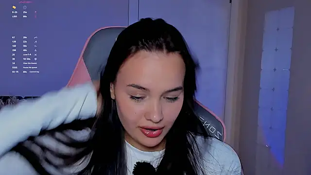  Sweetie  online show from October 18, 7:25 pm