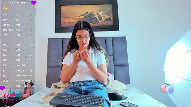 Vahiolet smith online show from April 9, 3:06 am