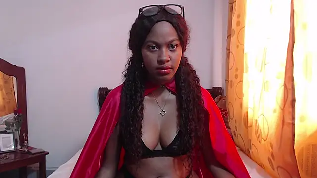 StormiHills online show from October 31, 7:37 pm