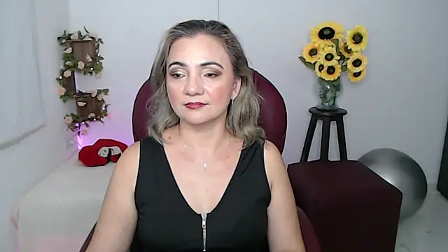 Ghada milf online show from March 12, 11:22 pm