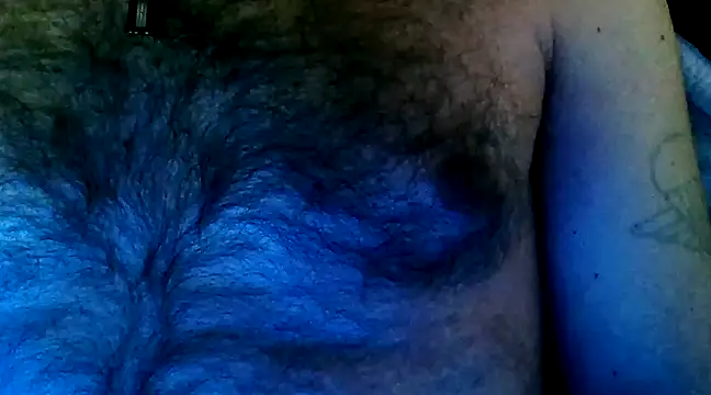 Snapshot of titanzitte chatting on December 27, 1:32 am titanzitte online show from December 27, 1:32 am