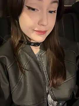 Snapshot of Peachy_Dream chatting on February 25, 8:51 pm Peachy Dream online show from February 25, 8:51 pm