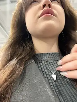 Snapshot of Peachy_Dream chatting on March 21, 4:18 pm Peachy Dream online show from March 21, 4:18 pm