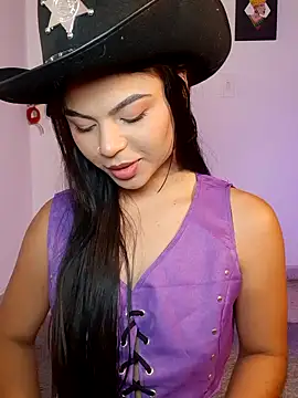 Cleo hills online show from March 26, 1:38 pm