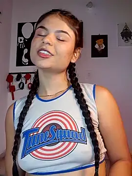Snapshot of Cleo_hills chatting on June 9, 3:34 pm Cleo hills online show from June 9, 3:34 pm