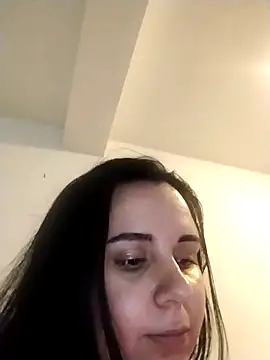 Snapshot of AdelinaJude chatting on October 8, 12:30 am AdelinaJude online show from October 8, 12:30 am