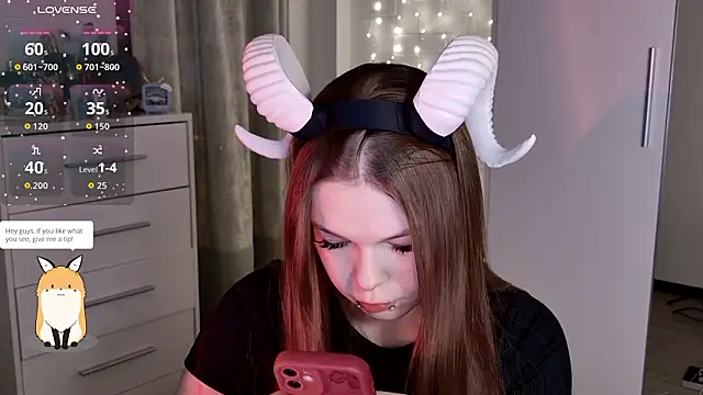 Snapshot of ValBae chatting on February 21, 9:49 pm ValBae online show from February 21, 9:49 pm